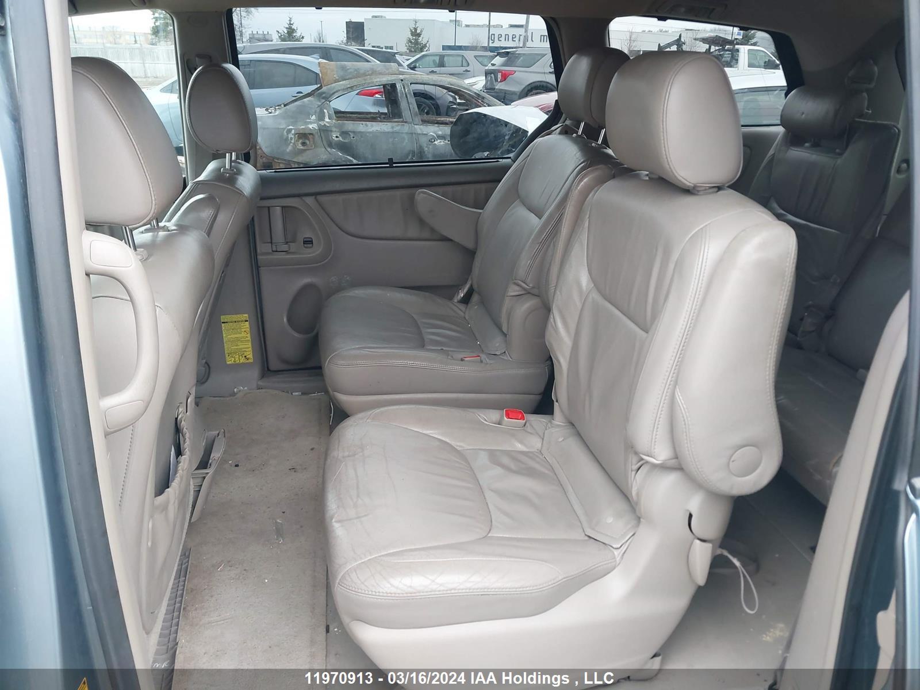 Photo 7 VIN: 5TDBA22C06S062254 - TOYOTA SIENNA 