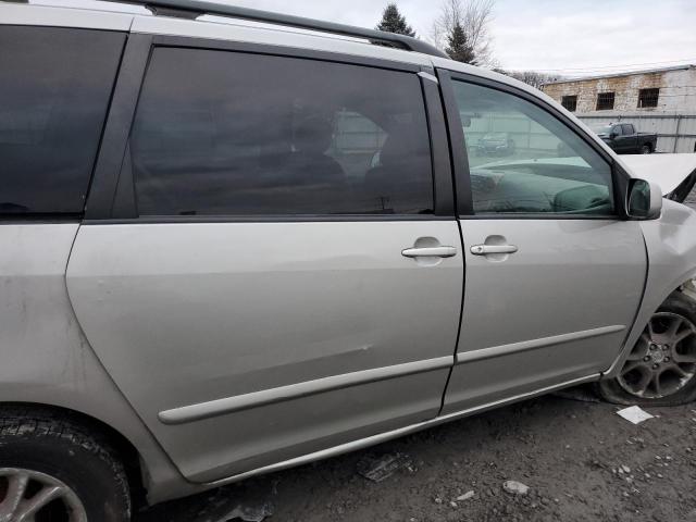 Photo 10 VIN: 5TDBA22C16S056768 - TOYOTA SIENNA XLE 