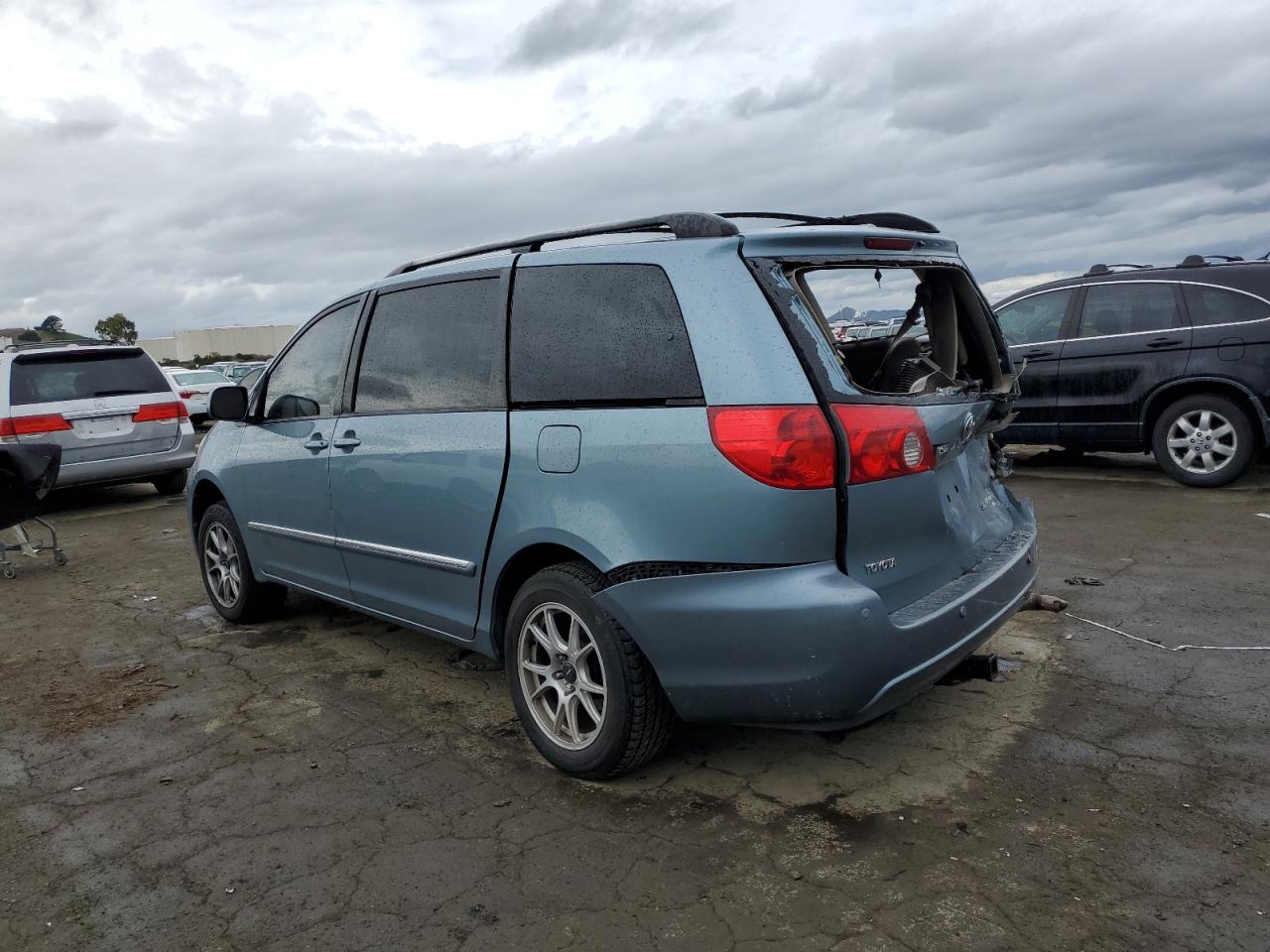 Photo 1 VIN: 5TDBA22C16S072937 - TOYOTA SIENNA 