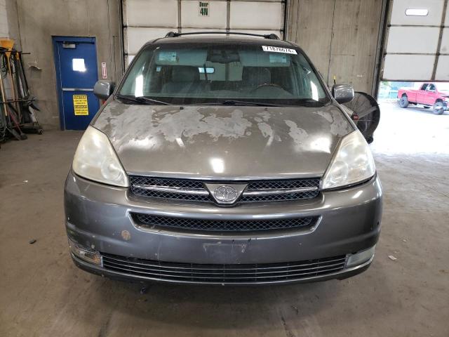 Photo 4 VIN: 5TDBA22C25S039475 - TOYOTA SIENNA XLE 