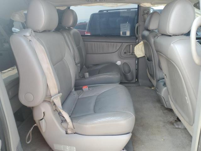 Photo 10 VIN: 5TDBA22C25S042473 - TOYOTA SIENNA XLE 