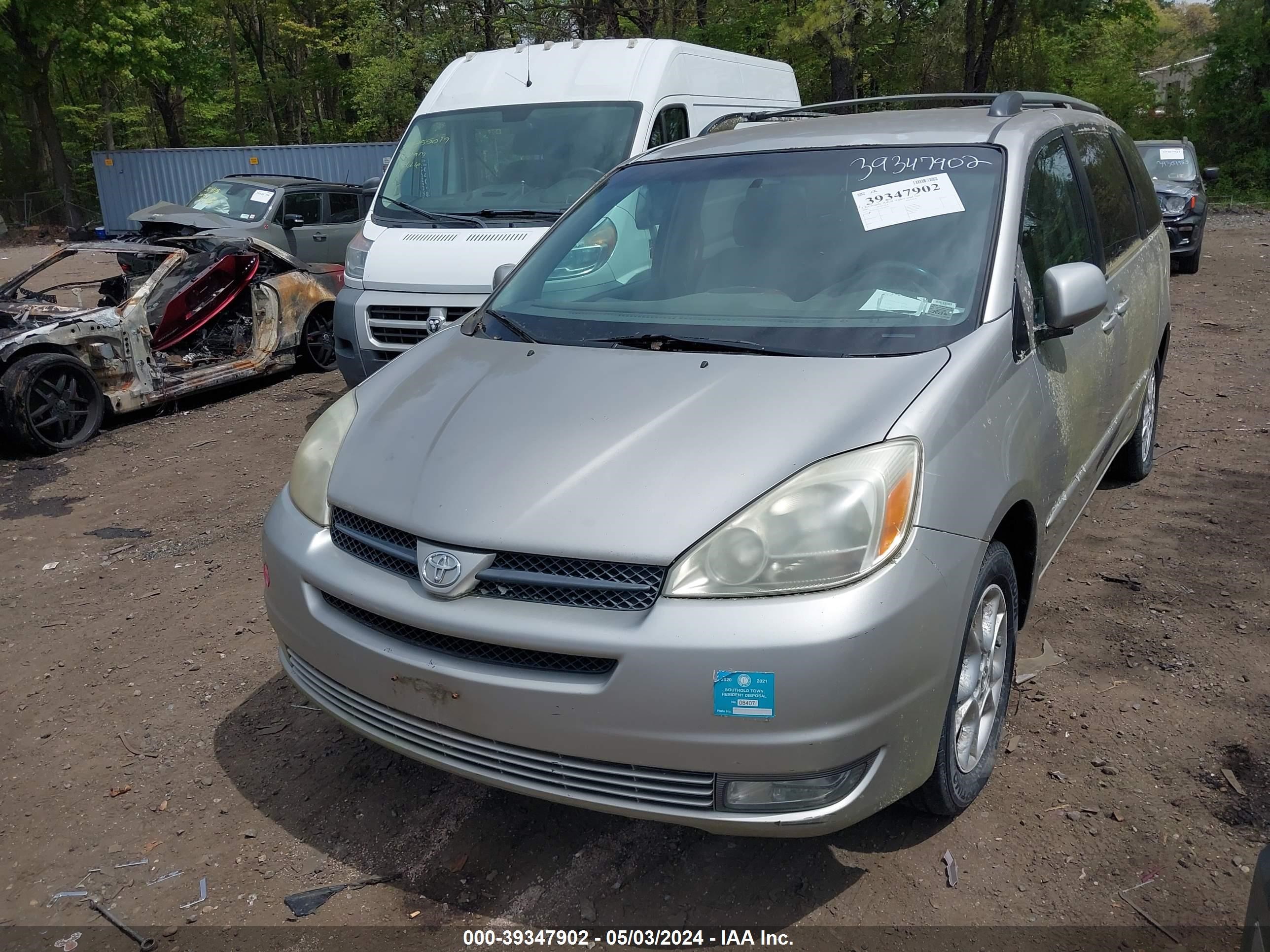 Photo 5 VIN: 5TDBA22C25S046393 - TOYOTA SIENNA 