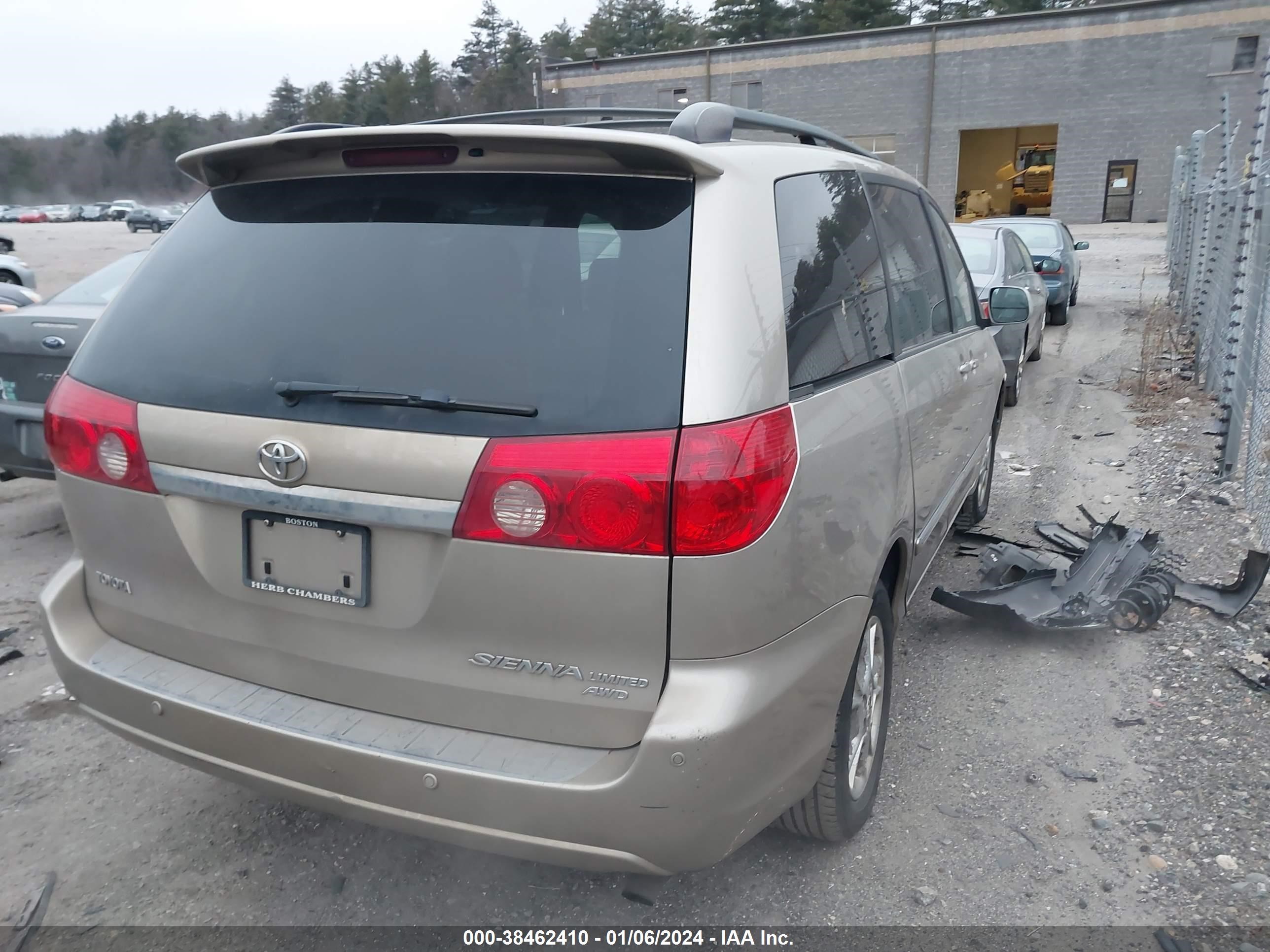 Photo 3 VIN: 5TDBA22C26S074860 - TOYOTA SIENNA 