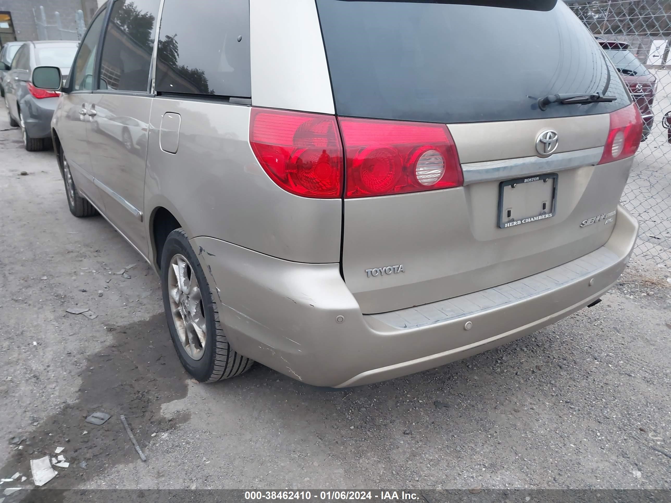 Photo 5 VIN: 5TDBA22C26S074860 - TOYOTA SIENNA 