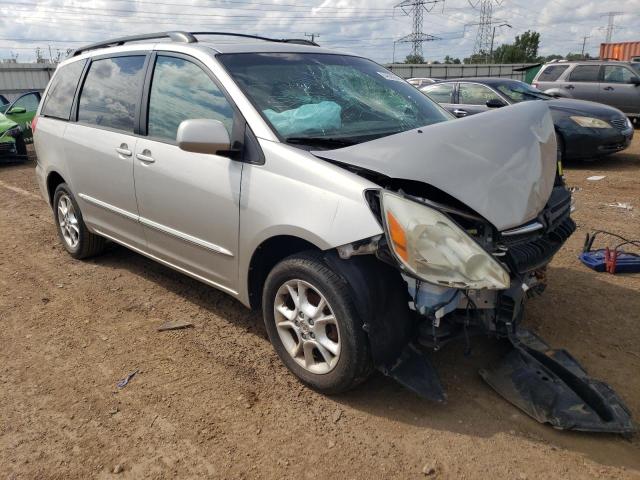 Photo 3 VIN: 5TDBA22C34S009898 - TOYOTA SIENNA XLE 