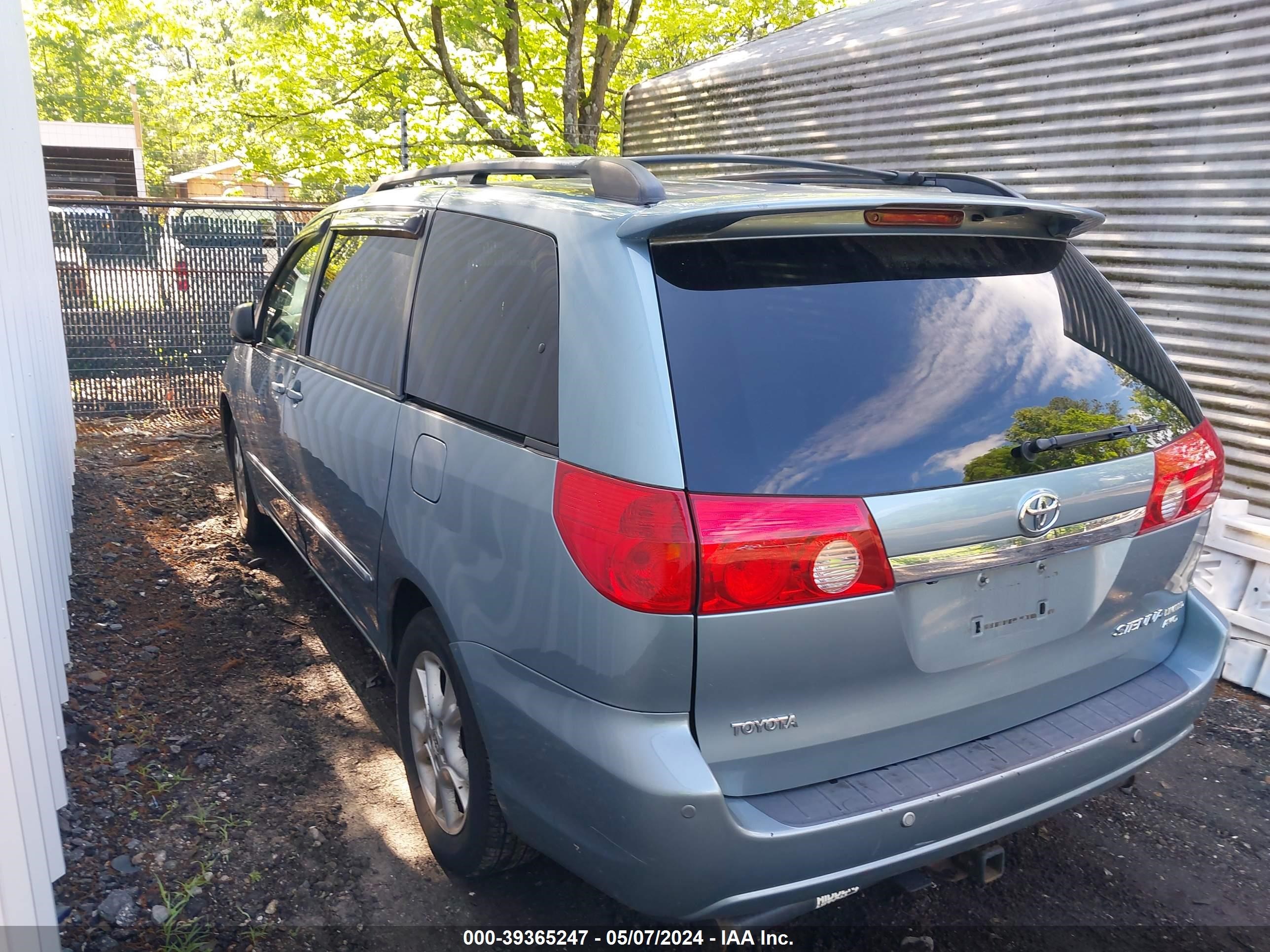 Photo 2 VIN: 5TDBA22C36S074799 - TOYOTA SIENNA 