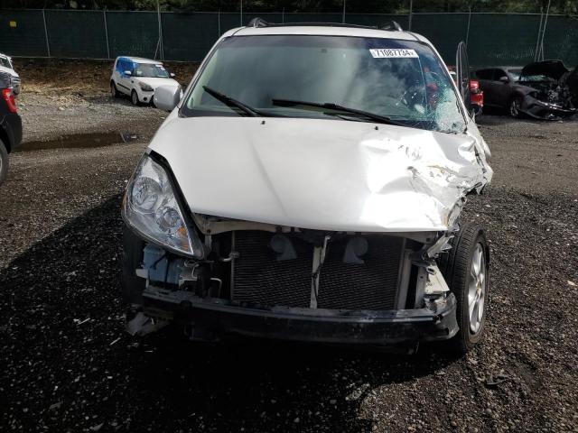 Photo 4 VIN: 5TDBA22C46S072351 - TOYOTA SIENNA XLE 