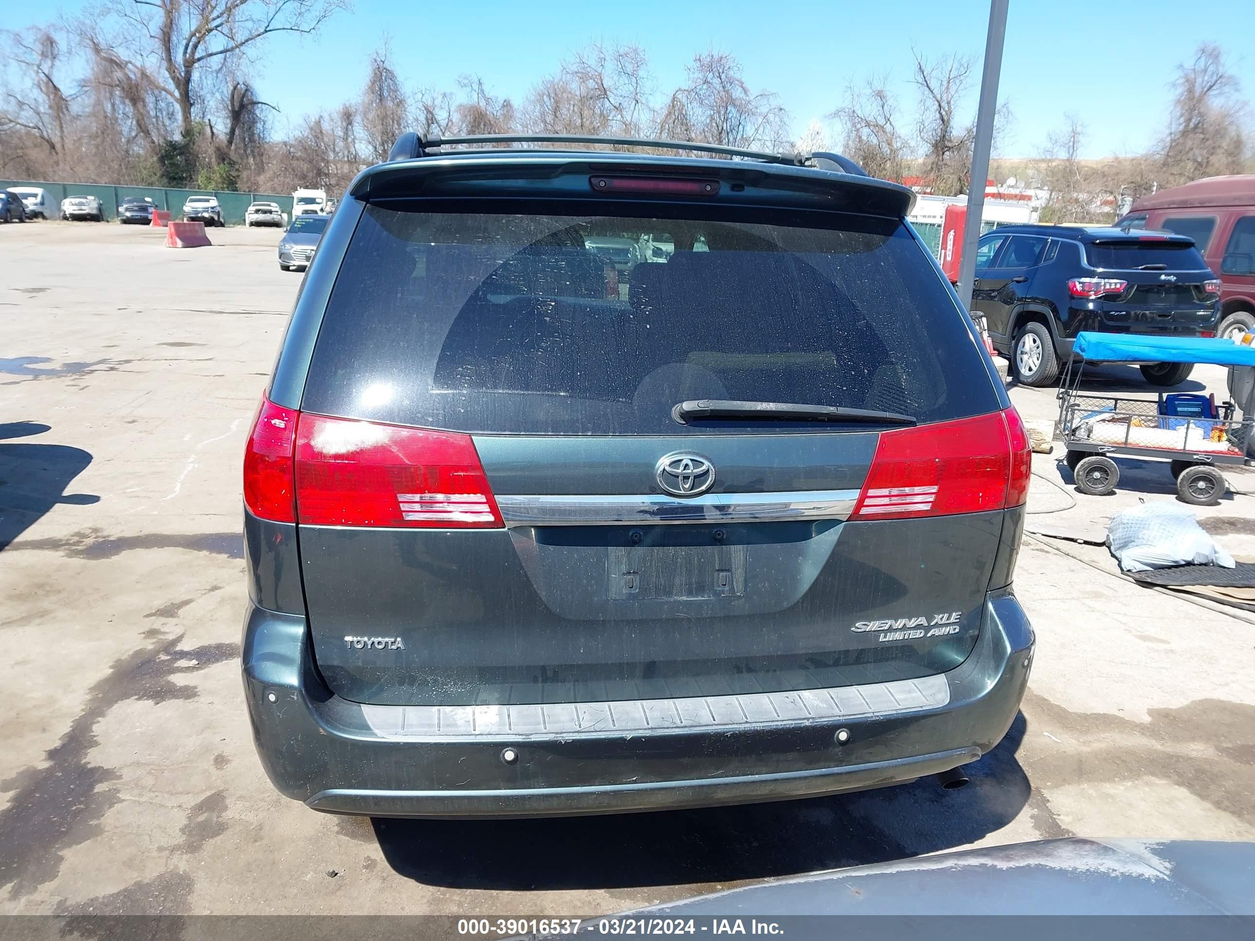 Photo 15 VIN: 5TDBA22C65S035591 - TOYOTA SIENNA 