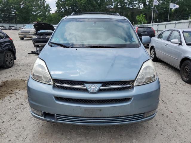 Photo 4 VIN: 5TDBA22C65S051810 - TOYOTA SIENNA XLE 