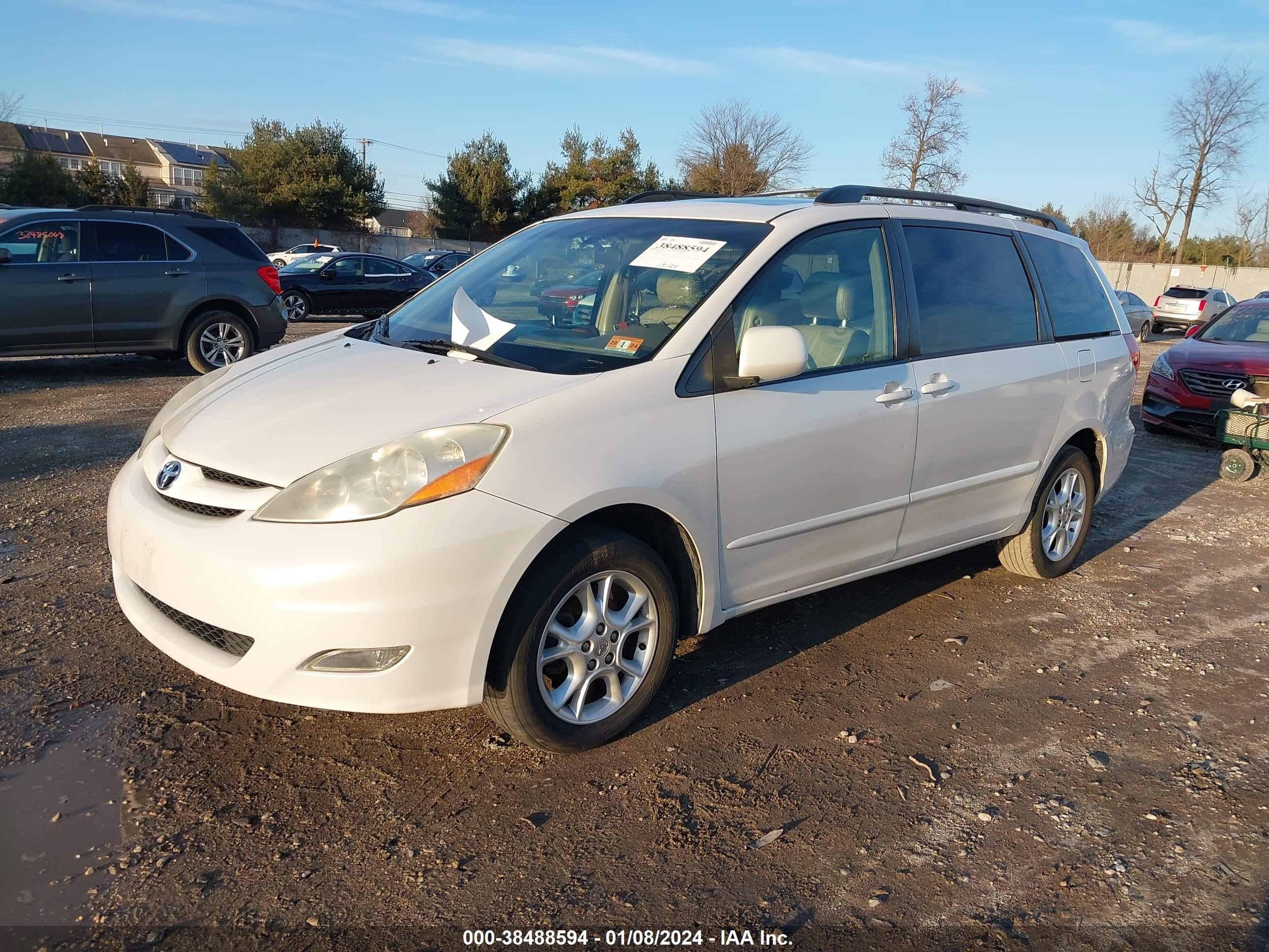 Photo 1 VIN: 5TDBA22C66S073047 - TOYOTA SIENNA 