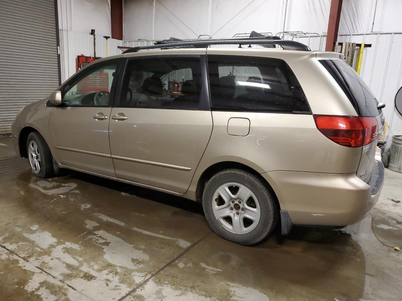 Photo 1 VIN: 5TDBA22C74S011198 - TOYOTA SIENNA 