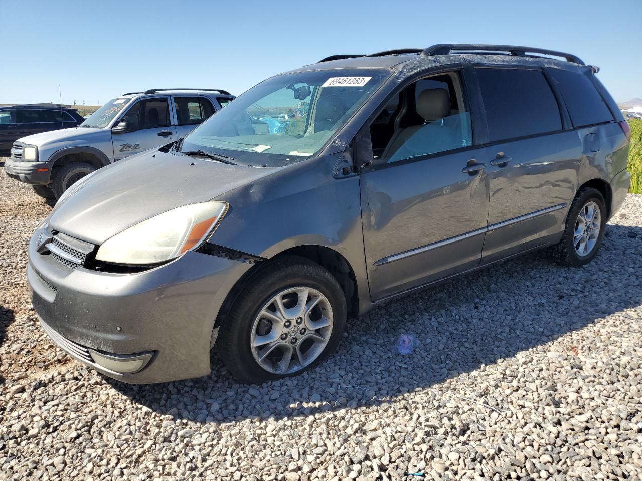 Photo 0 VIN: 5TDBA22C75S047135 - TOYOTA SIENNA 