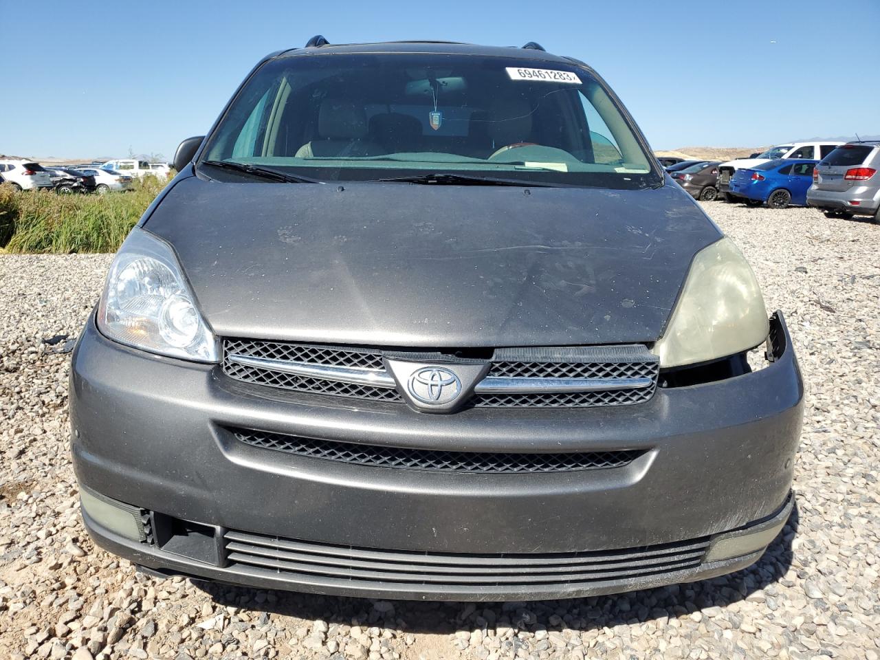 Photo 4 VIN: 5TDBA22C75S047135 - TOYOTA SIENNA 