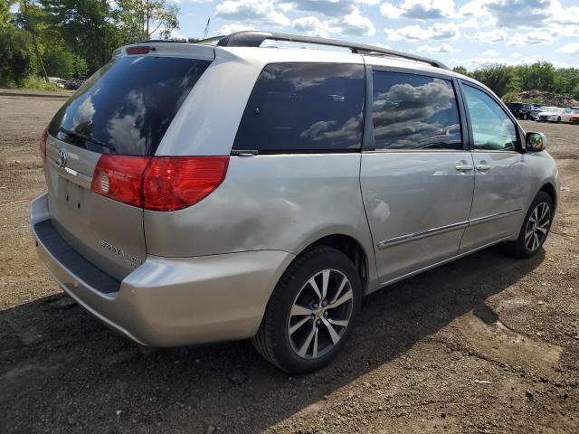 Photo 2 VIN: 5TDBA22C76S070870 - TOYOTA SIENNA XLE 