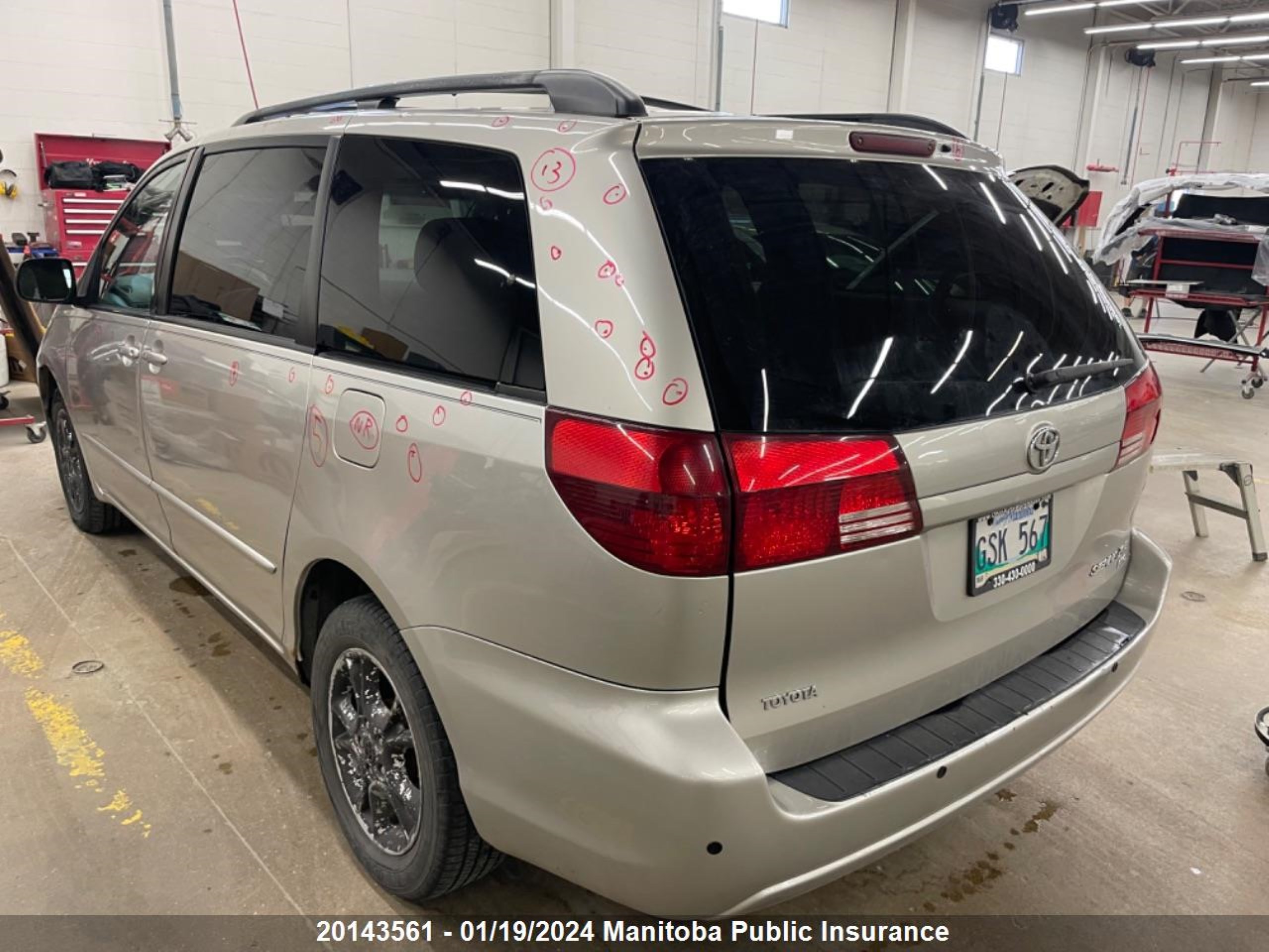 Photo 8 VIN: 5TDBA22C84S021934 - TOYOTA SIENNA 