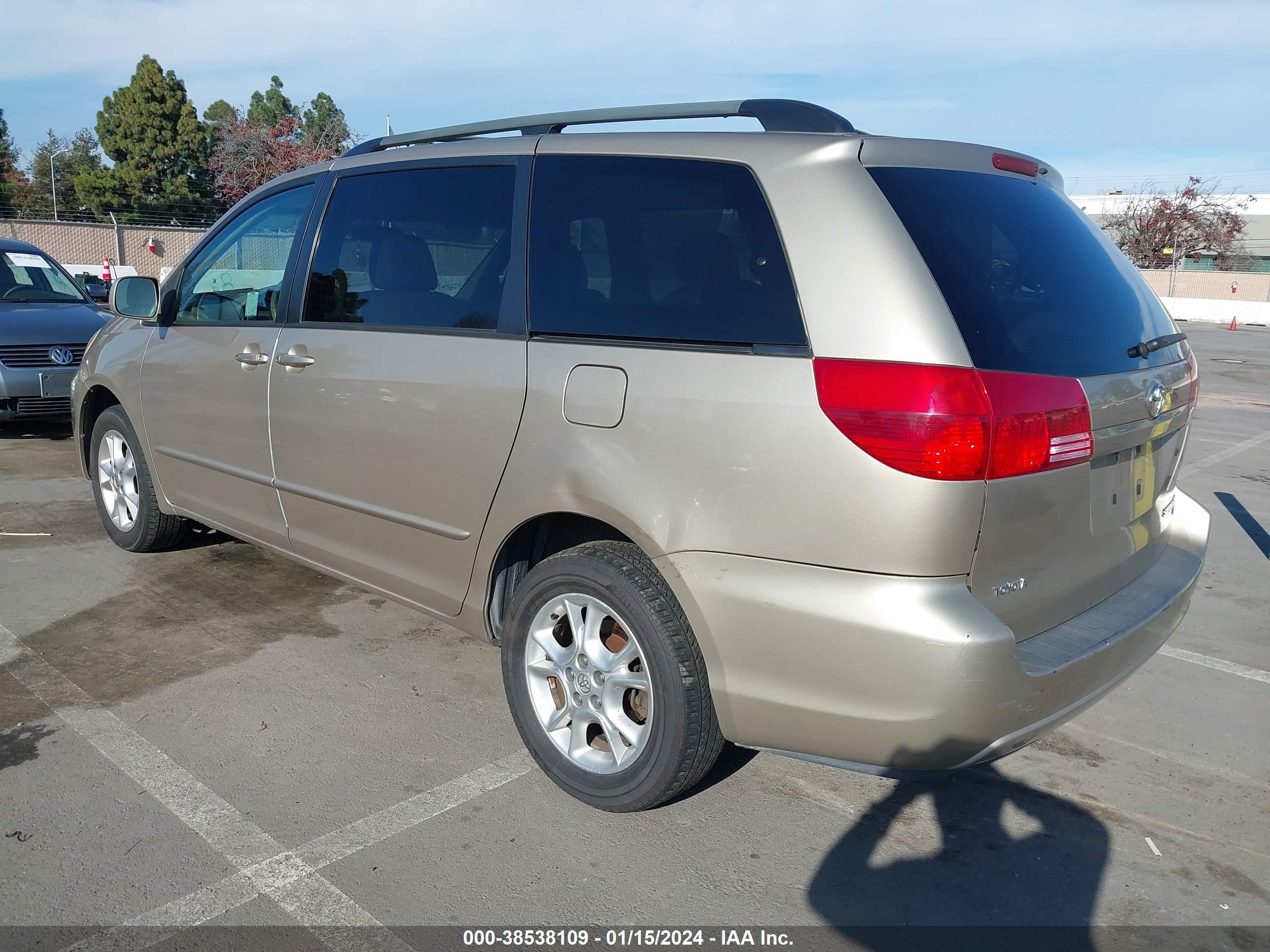 Photo 2 VIN: 5TDBA22C94S013325 - TOYOTA SIENNA 