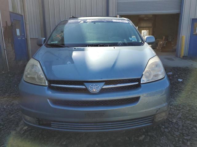 Photo 4 VIN: 5TDBA22C95S033639 - TOYOTA SIENNA XLE 