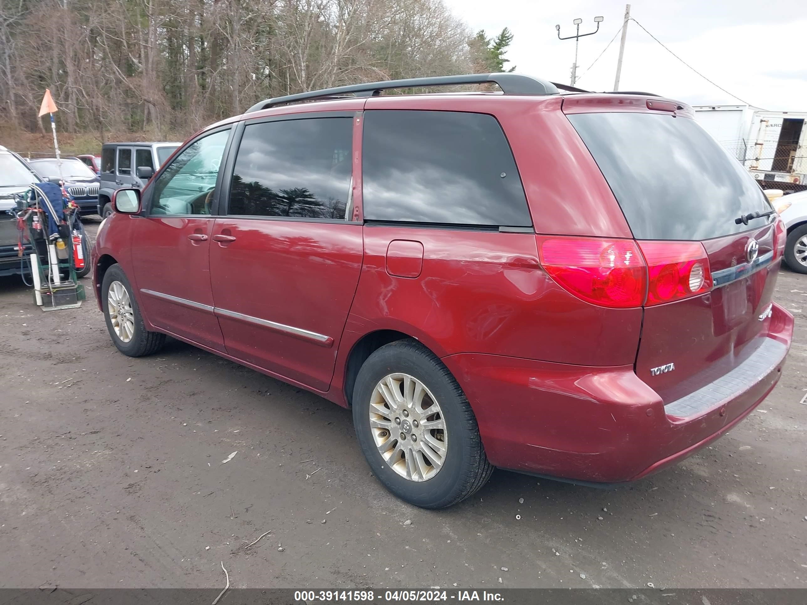 Photo 2 VIN: 5TDBA22C96S070899 - TOYOTA SIENNA 