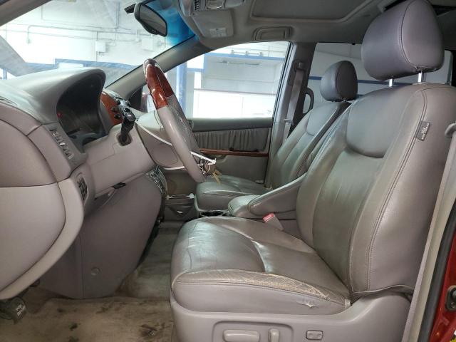 Photo 6 VIN: 5TDBA22CX5S041751 - TOYOTA SIENNA XLE 