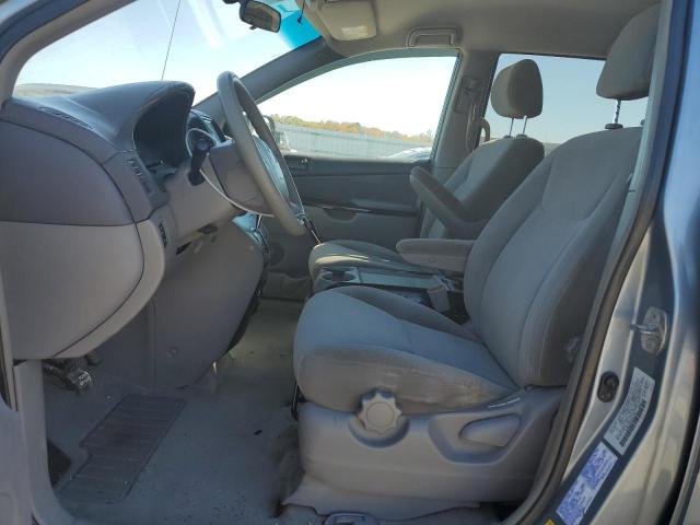 Photo 6 VIN: 5TDBA23C04S018301 - TOYOTA SIENNA LE 