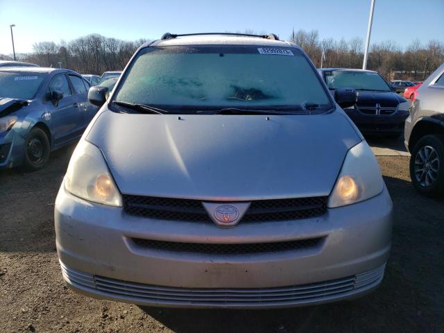 Photo 4 VIN: 5TDBA23C14S021756 - TOYOTA SIENNA LE 