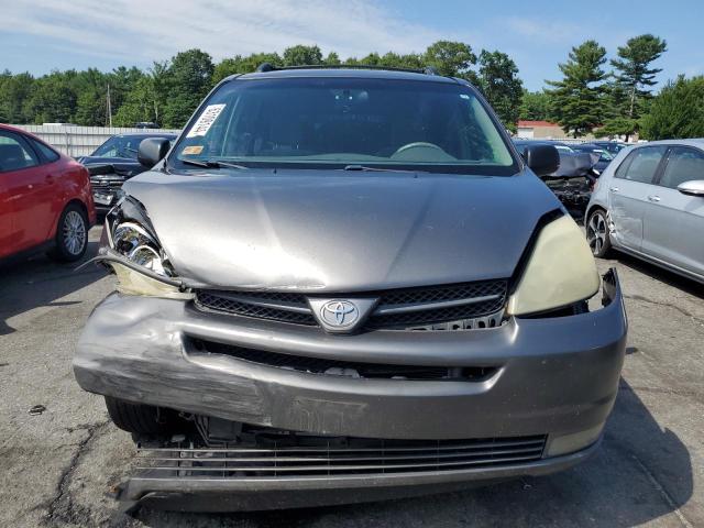 Photo 4 VIN: 5TDBA23C15S033469 - TOYOTA SIENNA LE 