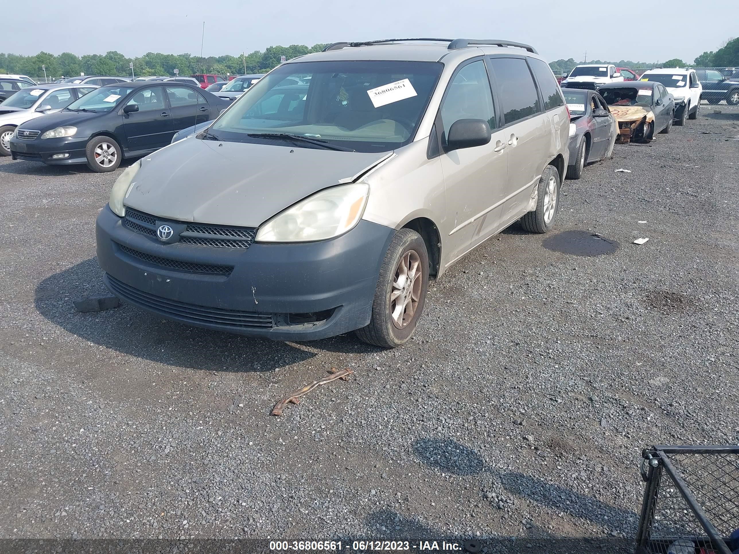 Photo 1 VIN: 5TDBA23C24S009518 - TOYOTA SIENNA 