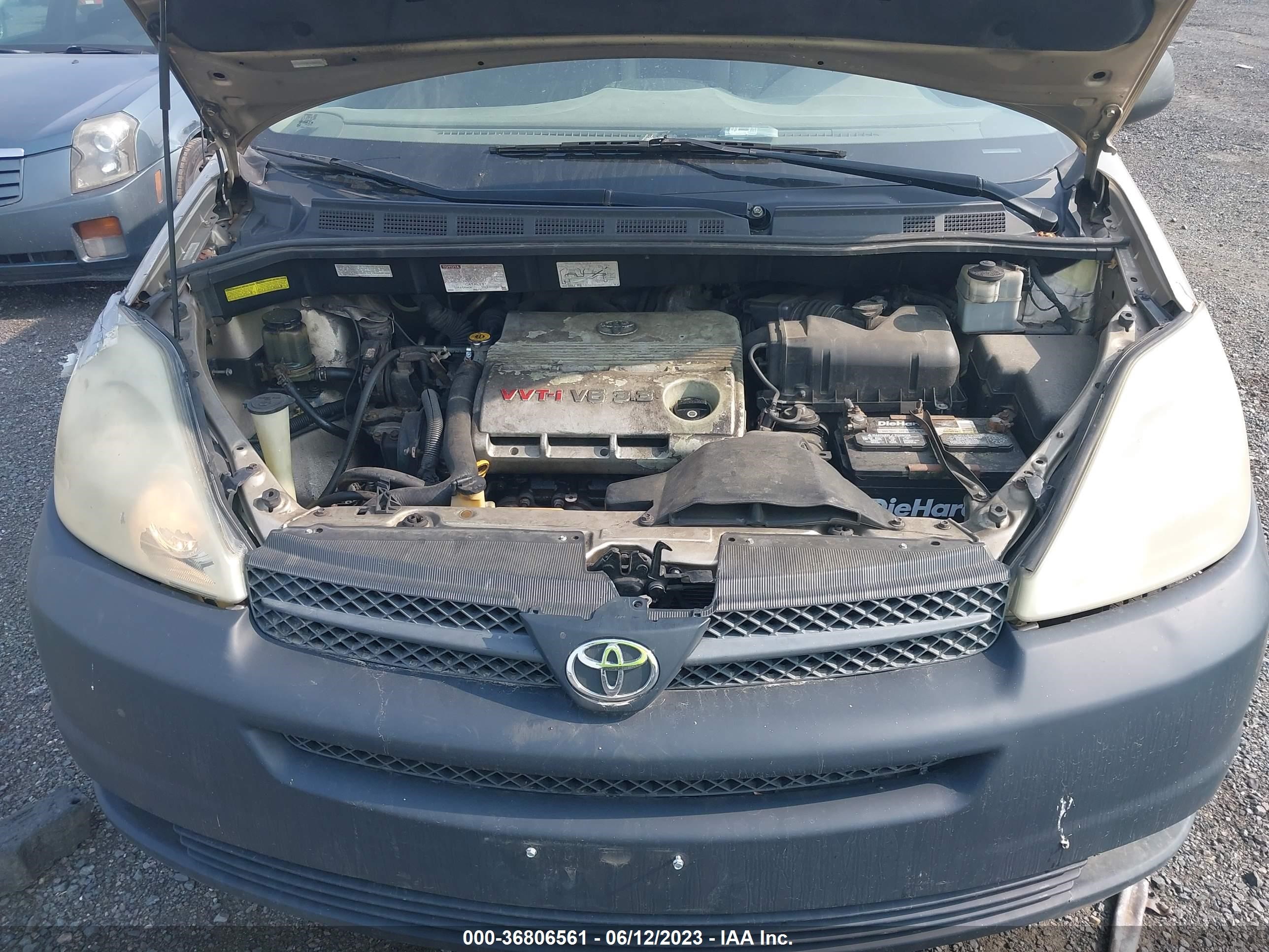 Photo 9 VIN: 5TDBA23C24S009518 - TOYOTA SIENNA 