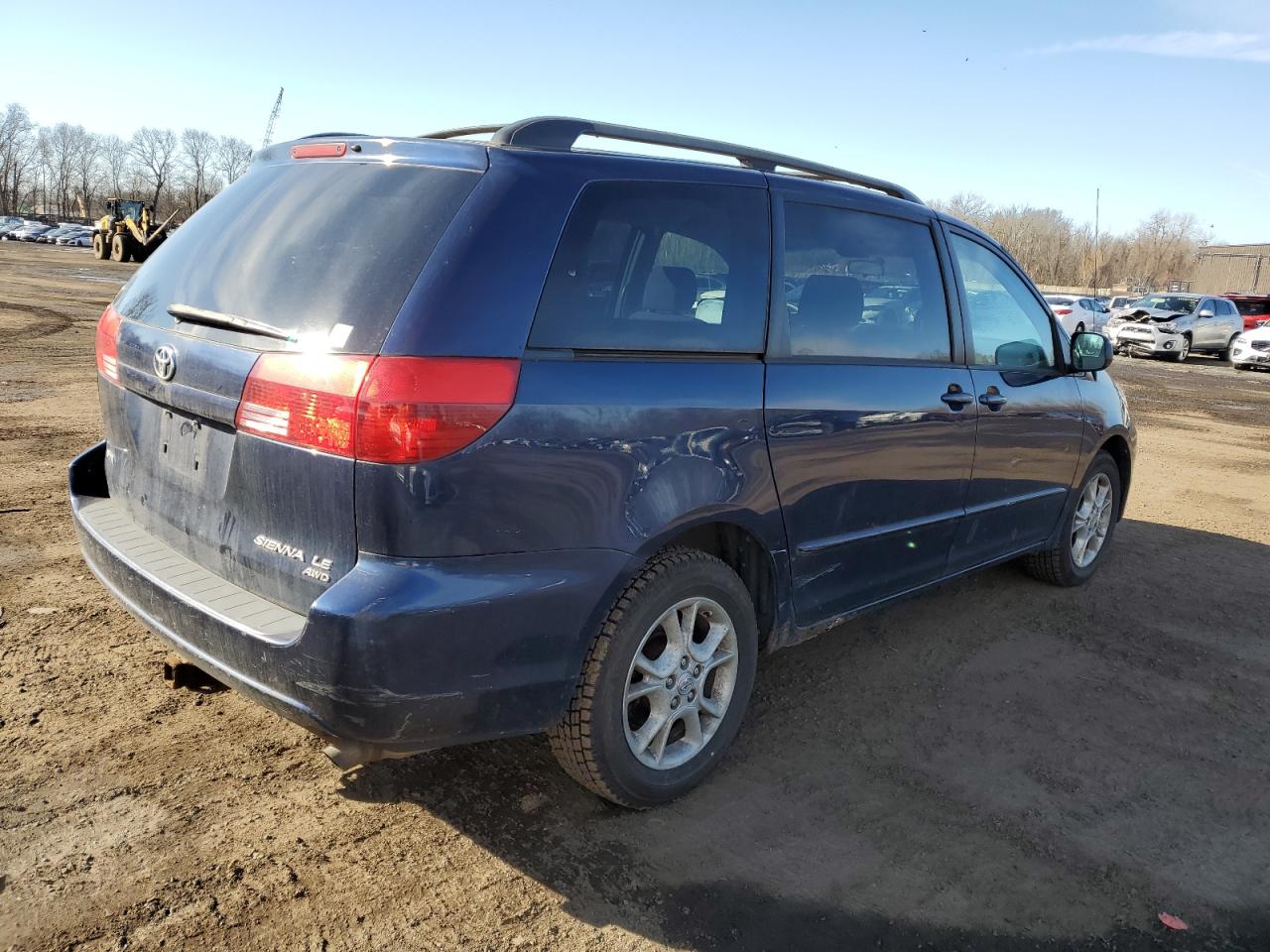 Photo 2 VIN: 5TDBA23C34S010564 - TOYOTA SIENNA 