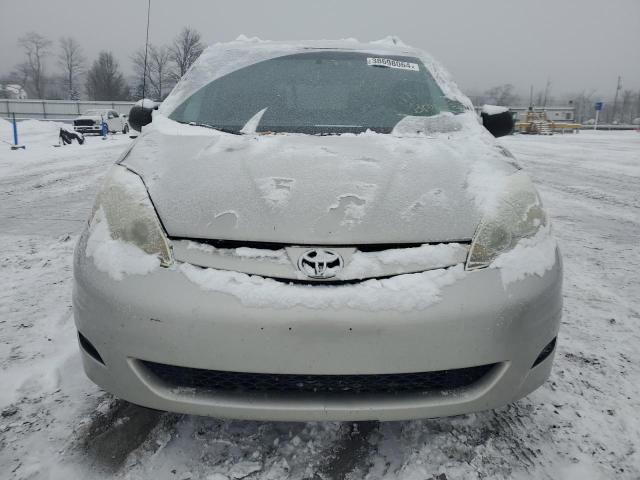 Photo 4 VIN: 5TDBA23C46S057590 - TOYOTA SIENNA LE 