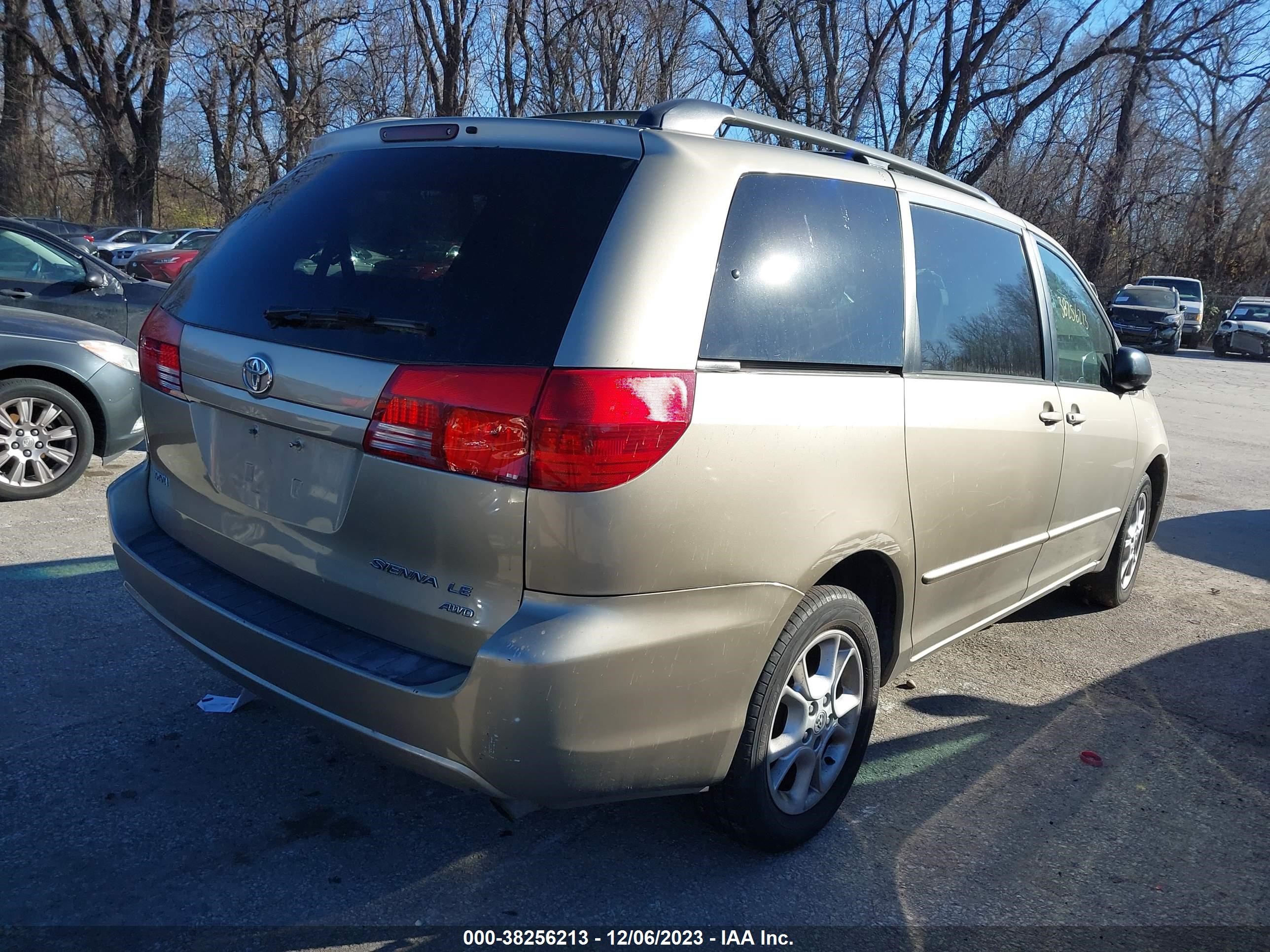 Photo 3 VIN: 5TDBA23C54S003020 - TOYOTA SIENNA 