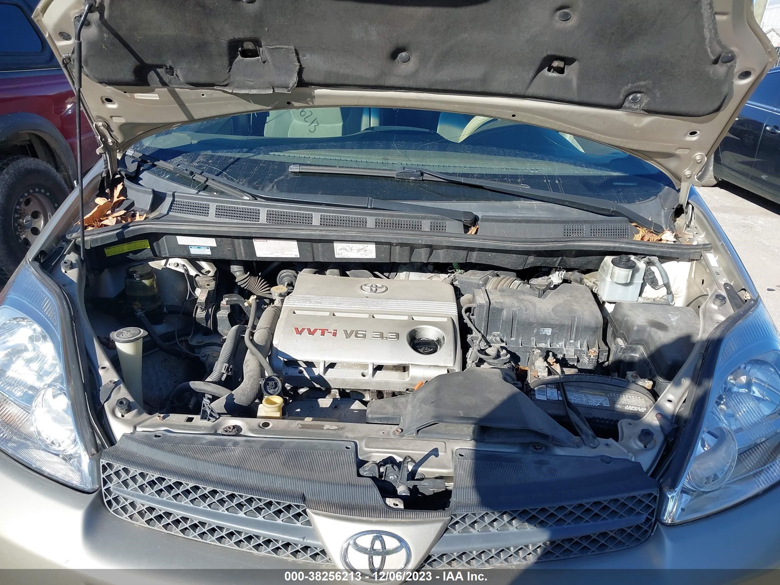 Photo 9 VIN: 5TDBA23C54S003020 - TOYOTA SIENNA 