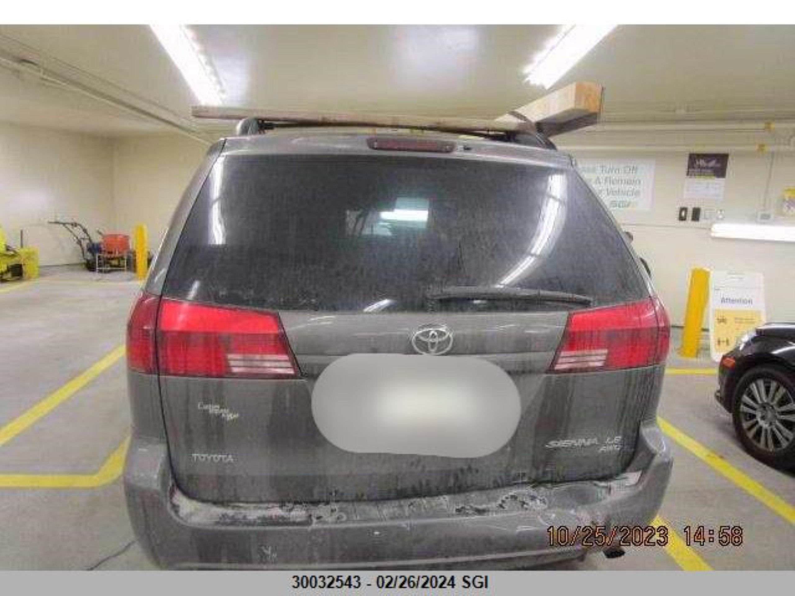 Photo 4 VIN: 5TDBA23C54S019072 - TOYOTA SIENNA 