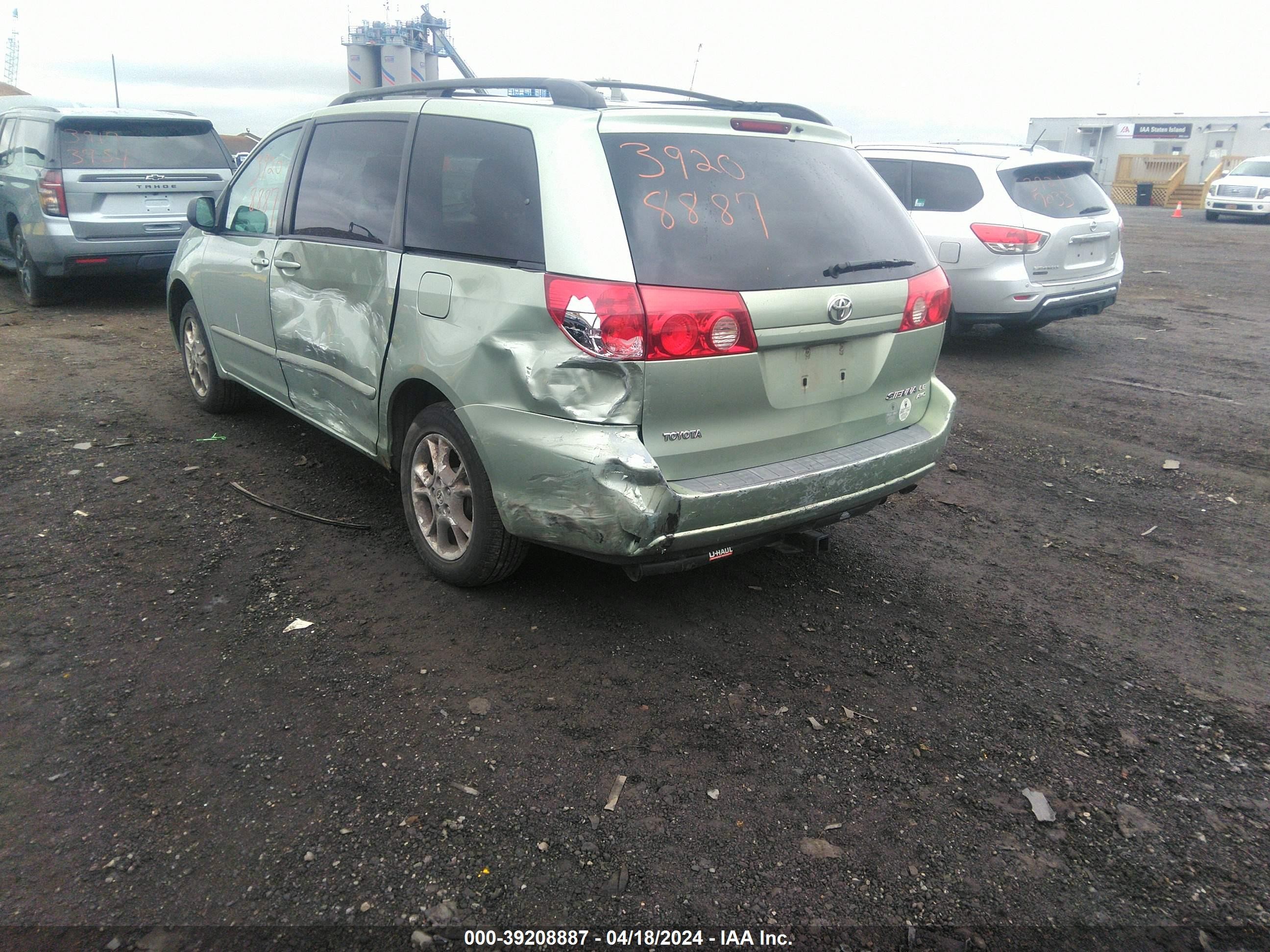 Photo 2 VIN: 5TDBA23C56S072521 - TOYOTA SIENNA 