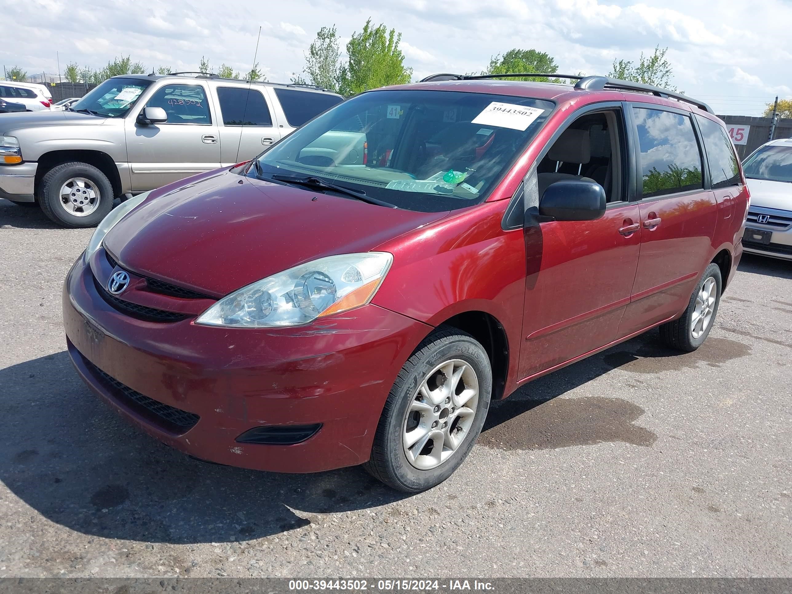 Photo 1 VIN: 5TDBA23C66S061589 - TOYOTA SIENNA 