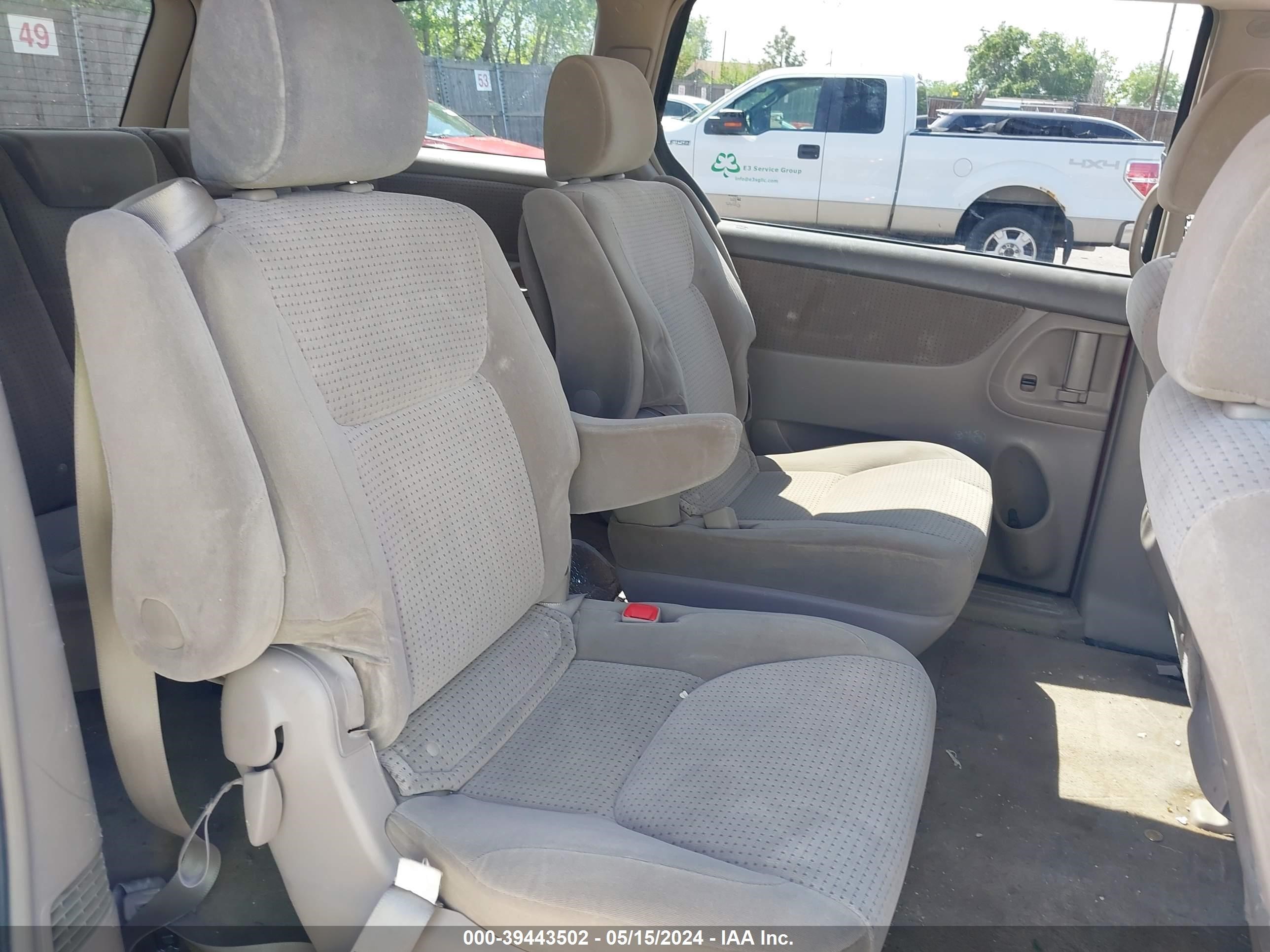 Photo 7 VIN: 5TDBA23C66S061589 - TOYOTA SIENNA 