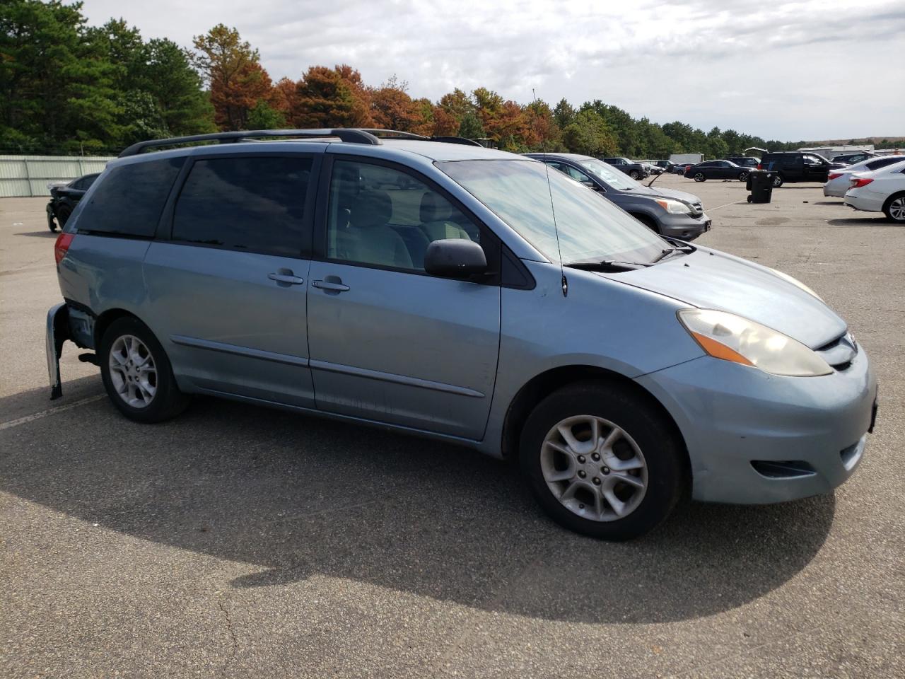 Photo 3 VIN: 5TDBA23C66S063441 - TOYOTA SIENNA 