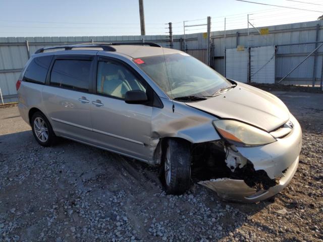 Photo 3 VIN: 5TDBA23C66S070082 - TOYOTA SIENNA LE 