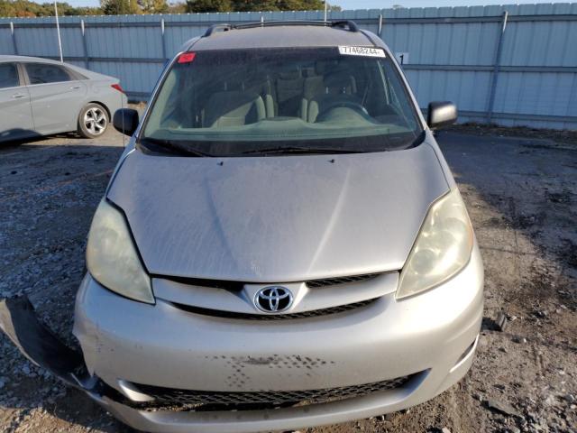 Photo 4 VIN: 5TDBA23C66S070082 - TOYOTA SIENNA LE 