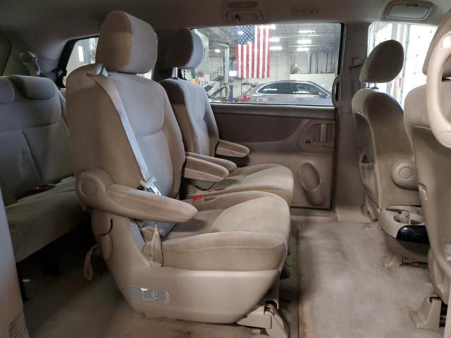 Photo 10 VIN: 5TDBA23C74S003939 - TOYOTA SIENNA LE 