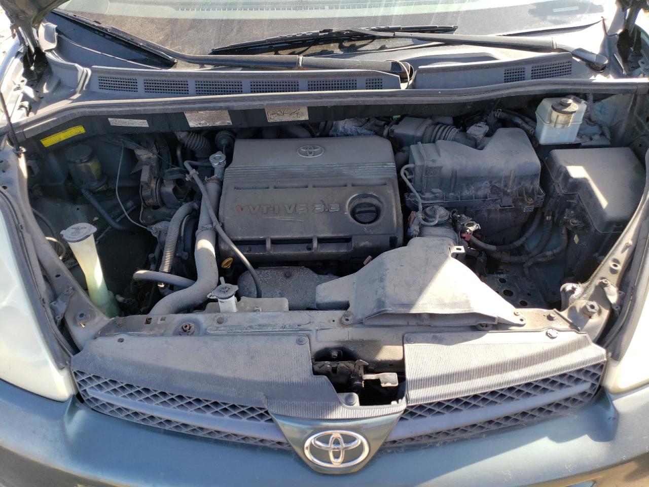 Photo 11 VIN: 5TDBA23C84S010530 - TOYOTA SIENNA 