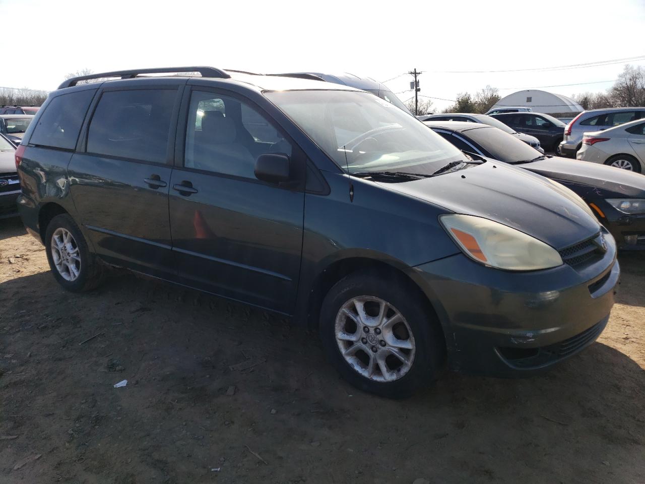 Photo 3 VIN: 5TDBA23C84S010530 - TOYOTA SIENNA 