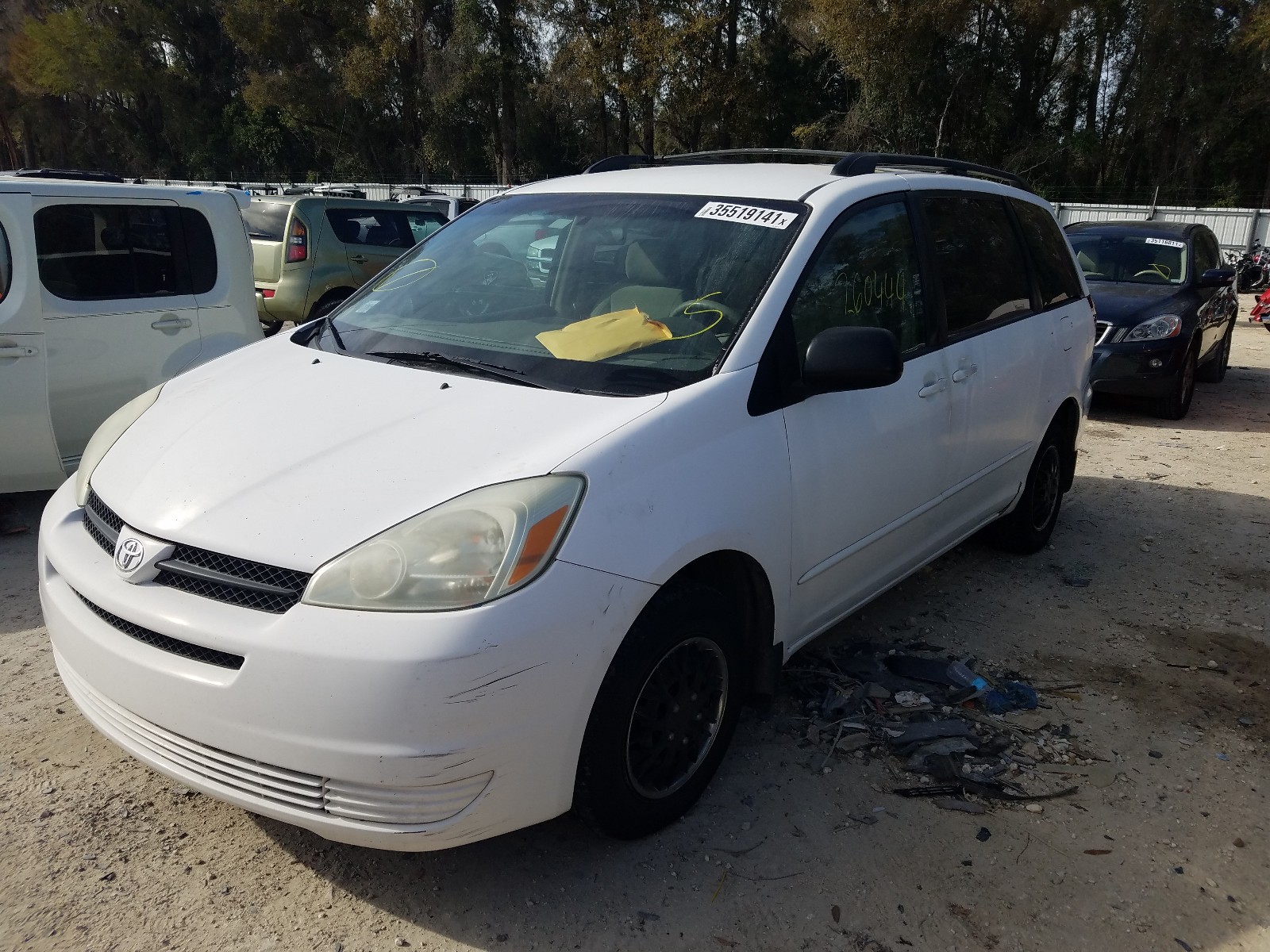 Photo 1 VIN: 5TDBA23C84S018840 - TOYOTA SIENNA LE 