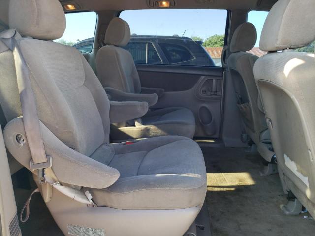 Photo 10 VIN: 5TDBA23C85S046820 - TOYOTA SIENNA LE 