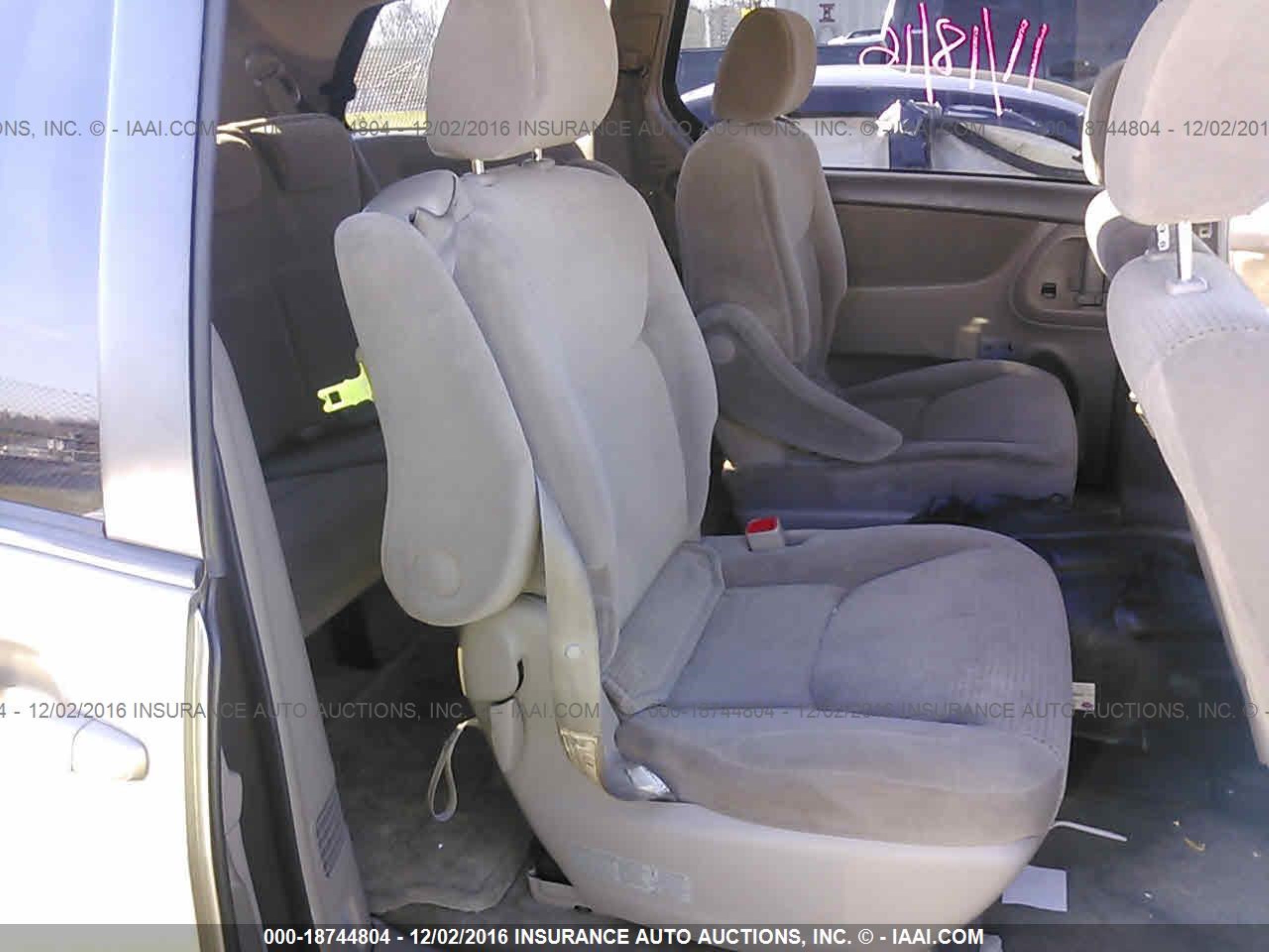 Photo 7 VIN: 5TDBA23C86S056491 - TOYOTA SIENNA 