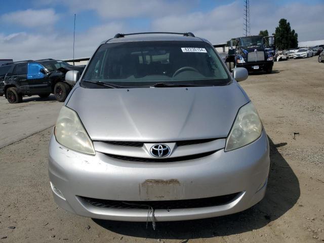 Photo 4 VIN: 5TDBA23C96S058976 - TOYOTA SIENNA LE 