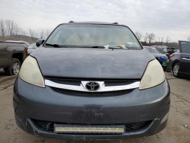 Photo 4 VIN: 5TDBK22C07S005440 - TOYOTA SIENNA XLE 