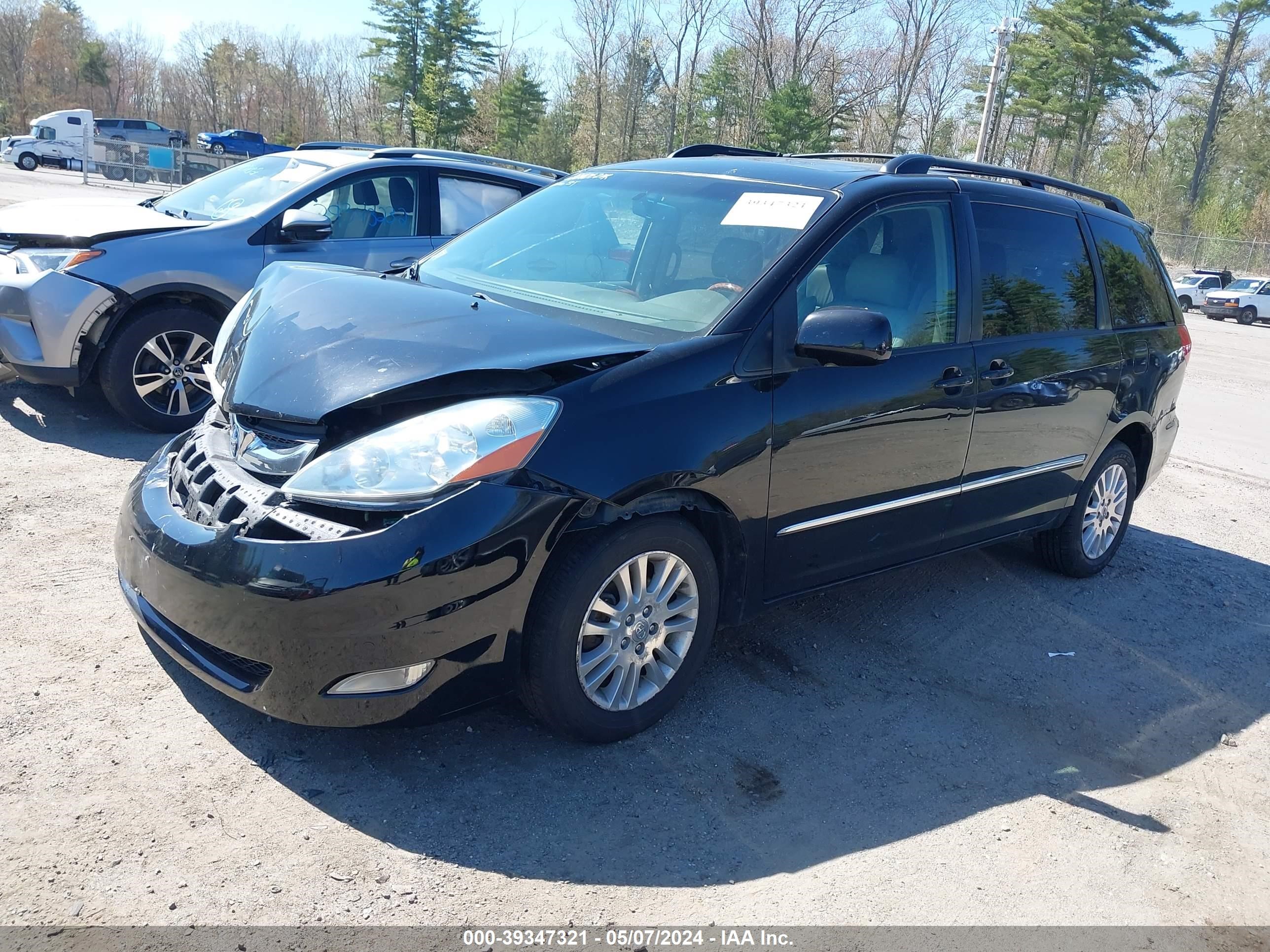 Photo 1 VIN: 5TDBK22C08S019646 - TOYOTA SIENNA 