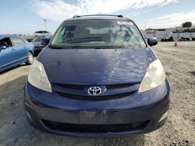 Photo 4 VIN: 5TDBK22C17S002935 - TOYOTA SIENNA XLE 