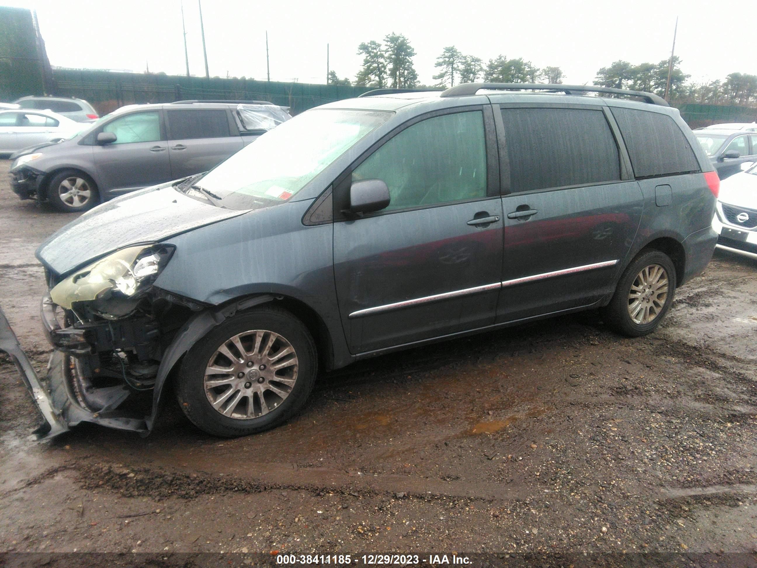 Photo 1 VIN: 5TDBK22C19S023741 - TOYOTA SIENNA 